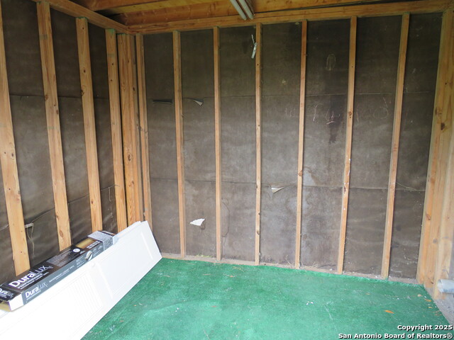 Image 16 of 19 For 419 Anton Dr