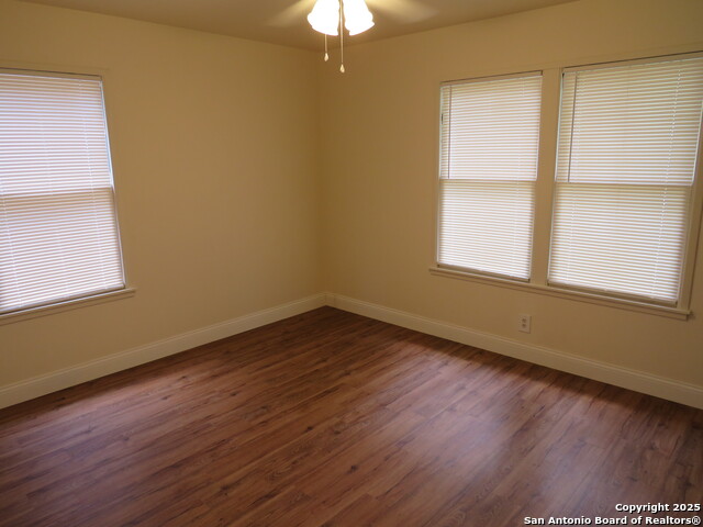 Image 6 of 19 For 419 Anton Dr