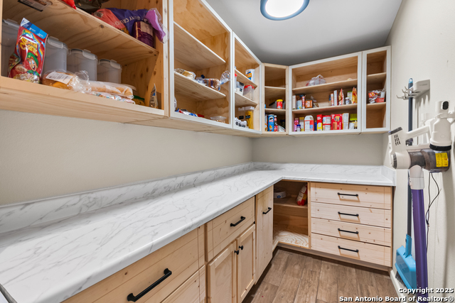 Image 17 of 38 For 14927 Wilmington