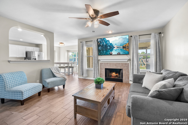 Image 6 of 38 For 14927 Wilmington