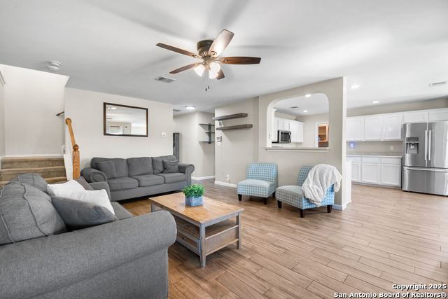 Image 9 of 38 For 14927 Wilmington