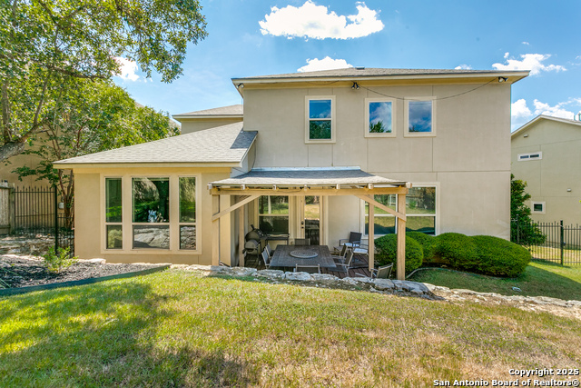 Image 23 of 25 For 24114 Stately Oaks