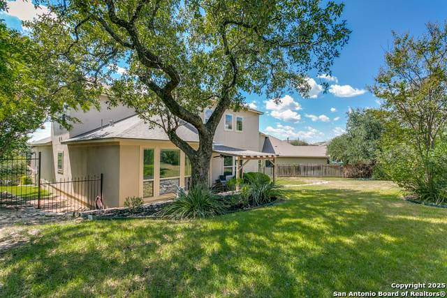 Image 24 of 25 For 24114 Stately Oaks