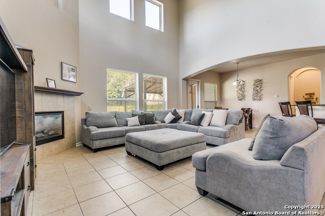 Image 6 of 25 For 24114 Stately Oaks