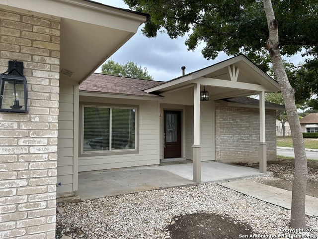 Listing photo id 0 for 8158 Raritan St