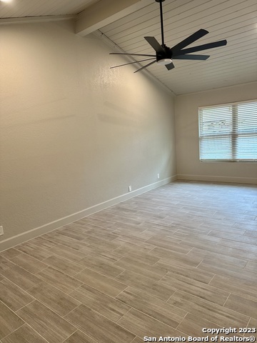 Listing photo id 5 for 8158 Raritan St