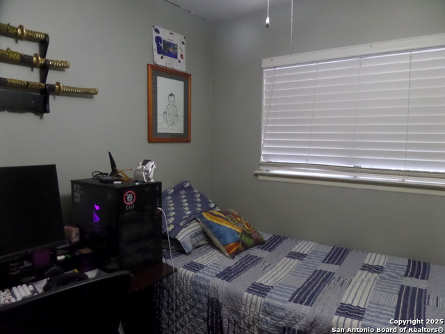 Image 11 of 18 For 8411 Forest Ridge