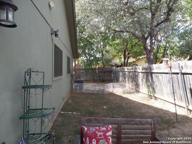 Image 14 of 18 For 8411 Forest Ridge