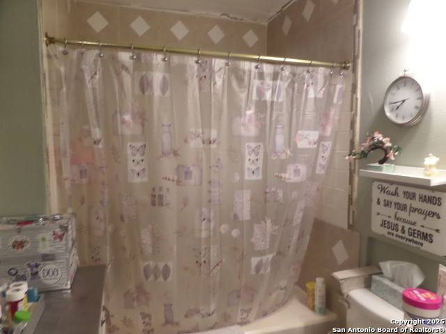 Image 9 of 18 For 8411 Forest Ridge