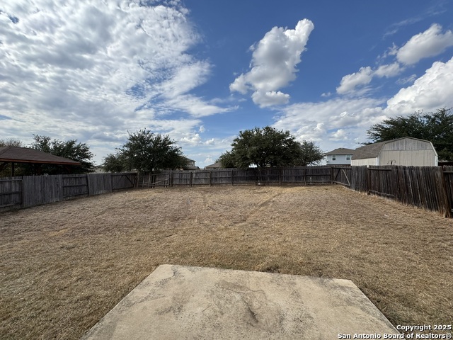 Listing photo id 11 for 831 Lee Trevino