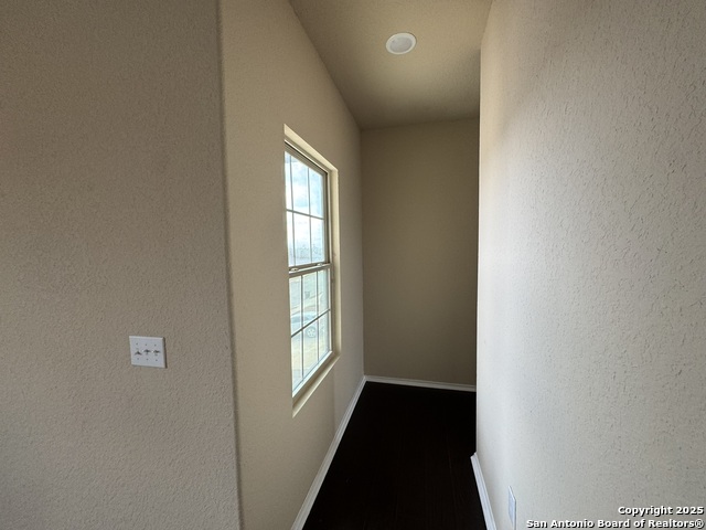 Listing photo id 15 for 831 Lee Trevino