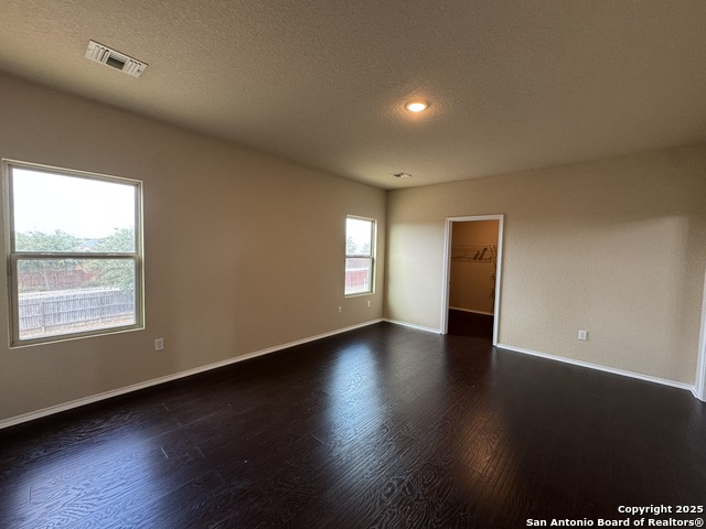 Listing photo id 18 for 831 Lee Trevino