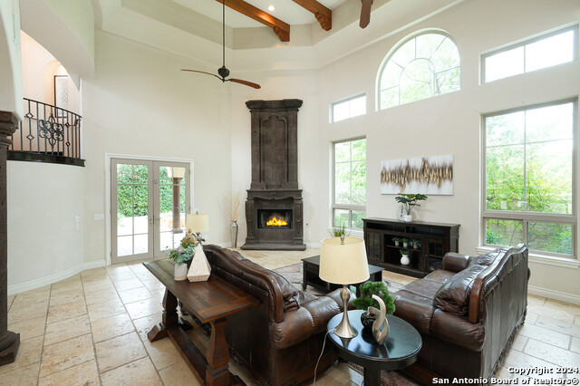 Image 10 of 48 For 139 Palmilla Ct
