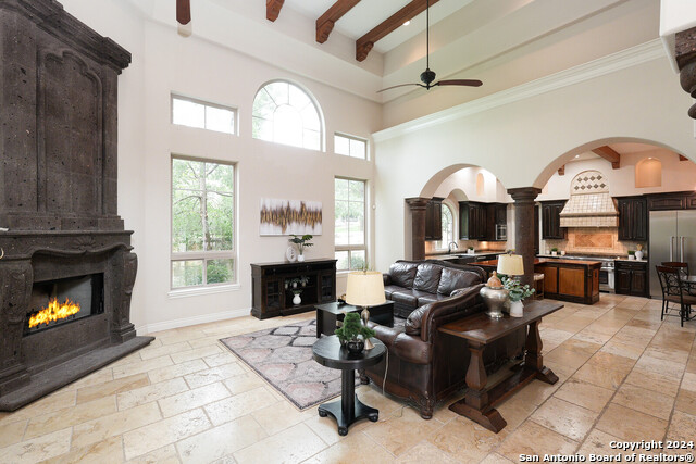 Image 9 of 48 For 139 Palmilla Ct