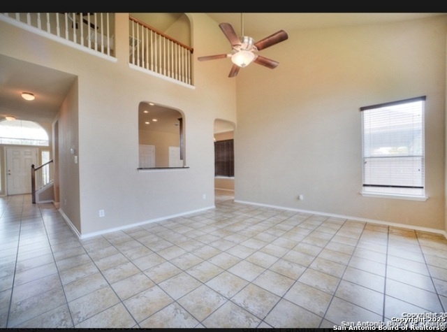 Image 2 of 7 For 10131 Caspian Ledge