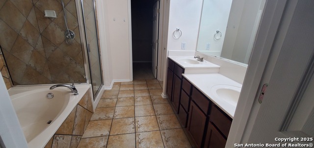 Image 5 of 7 For 10131 Caspian Ledge