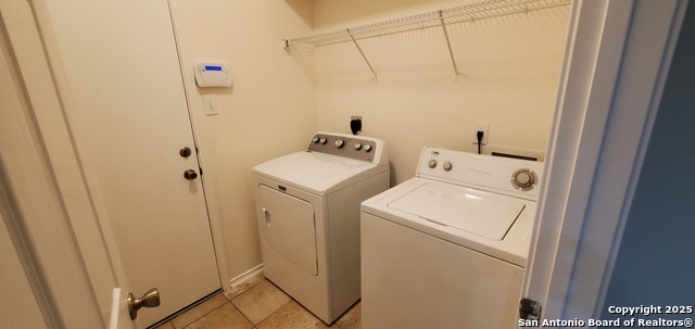 Image 6 of 7 For 10131 Caspian Ledge