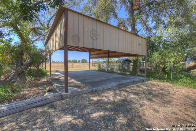 Image 38 of 50 For 255 Brehm Ln