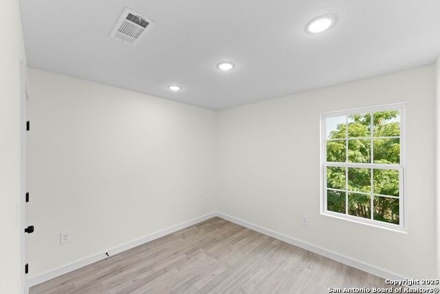 Image 10 of 16 For 350 Spanish Oak Dr