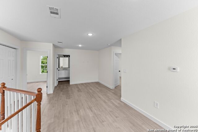 Image 9 of 16 For 350 Spanish Oak Dr