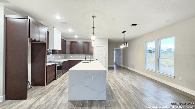 Image 6 of 44 For 174 Pine Valley