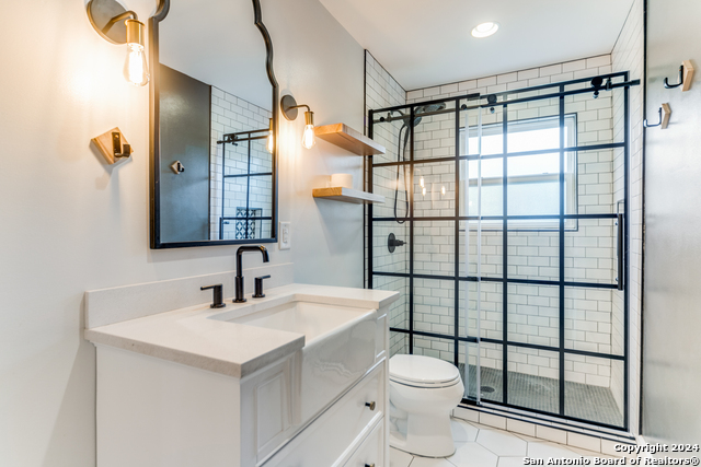 Listing photo id 8 for 3116 Bear Creek