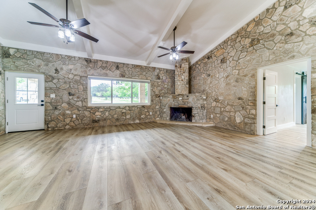 Listing photo id 0 for 3116 Bear Creek