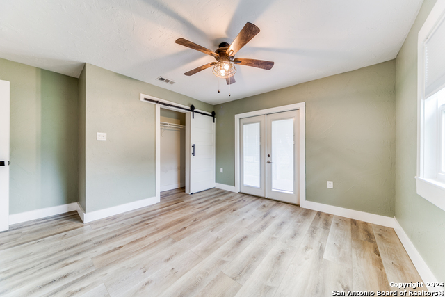 Listing photo id 6 for 3116 Bear Creek