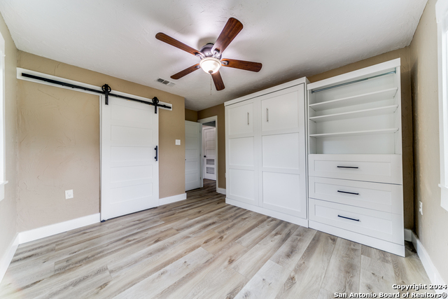 Listing photo id 7 for 3116 Bear Creek