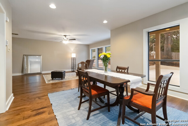 Listing photo id 13 for 327 Twisted Wood