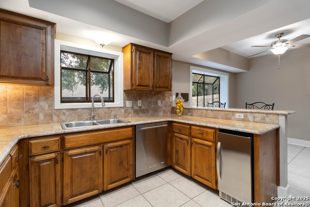 Listing photo id 14 for 327 Twisted Wood
