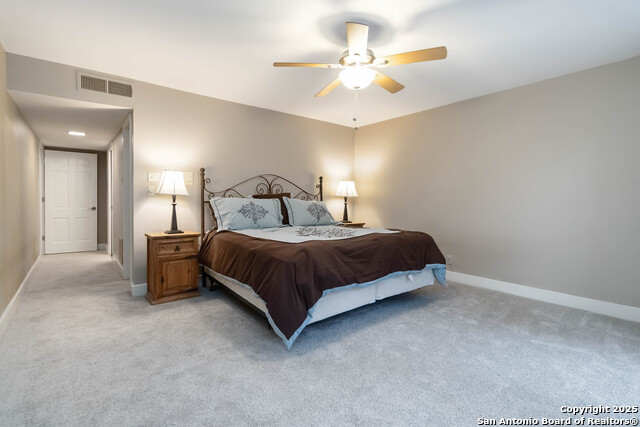 Listing photo id 24 for 327 Twisted Wood