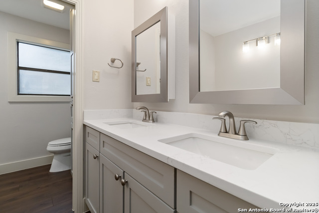 Listing photo id 26 for 327 Twisted Wood