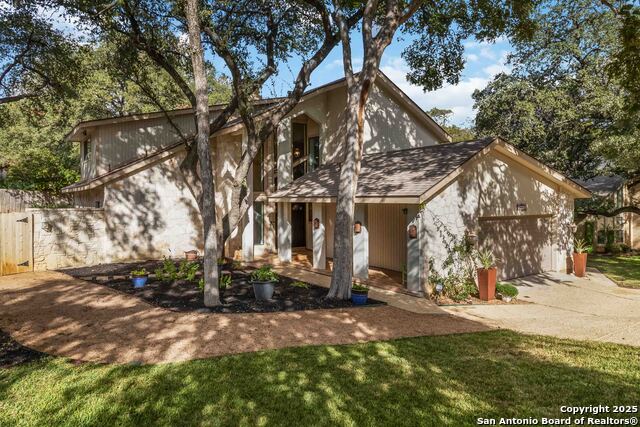 Listing photo id 3 for 327 Twisted Wood