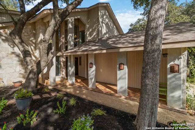 Listing photo id 4 for 327 Twisted Wood