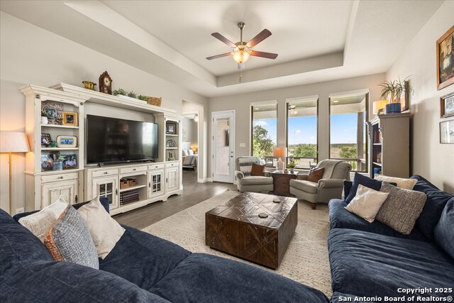 Listing photo id 8 for 126 Ocotillo