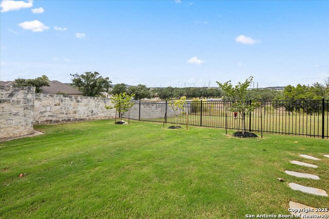 Listing photo id 39 for 126 Ocotillo