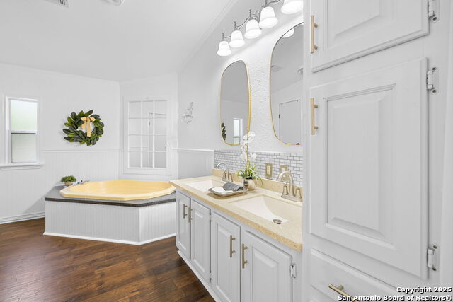 Image 8 of 41 For 197 Mil Encinos