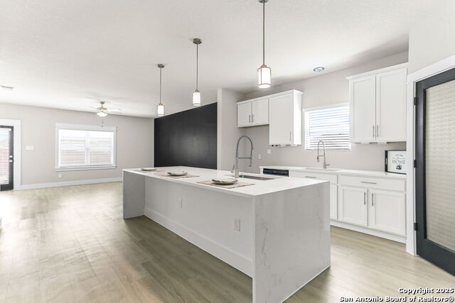 Listing photo id 8 for 13012 Heathers Sun