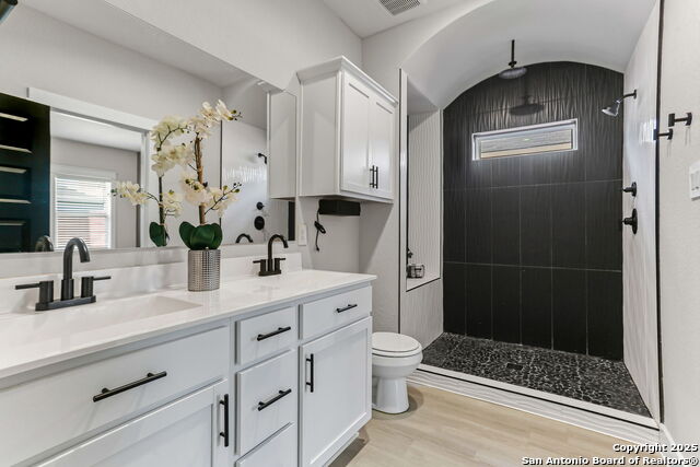 Listing photo id 14 for 13012 Heathers Sun