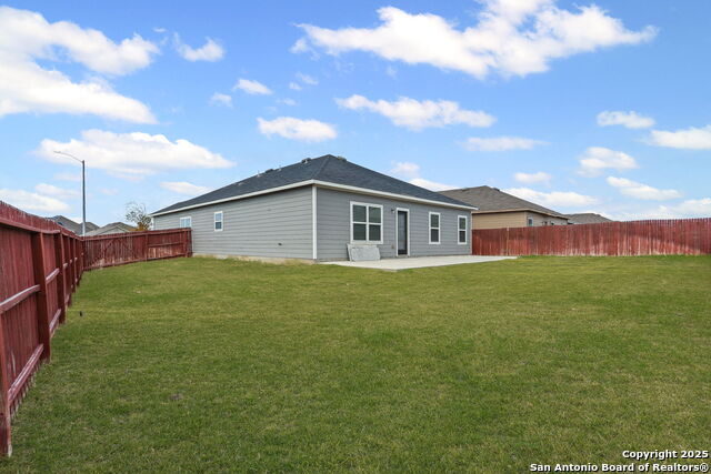 Listing photo id 25 for 13012 Heathers Sun