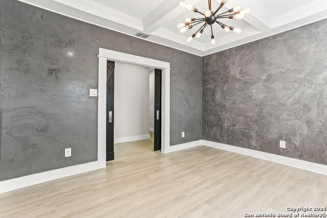 Listing photo id 4 for 13012 Heathers Sun