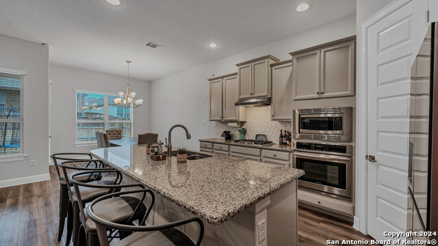 Listing photo id 15 for 222 Sigel Ave