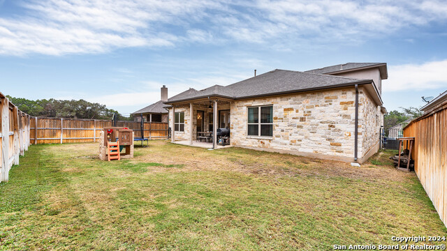 Listing photo id 17 for 222 Sigel Ave
