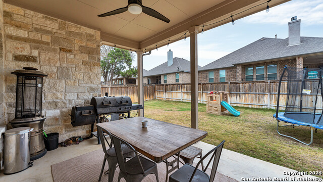 Listing photo id 18 for 222 Sigel Ave