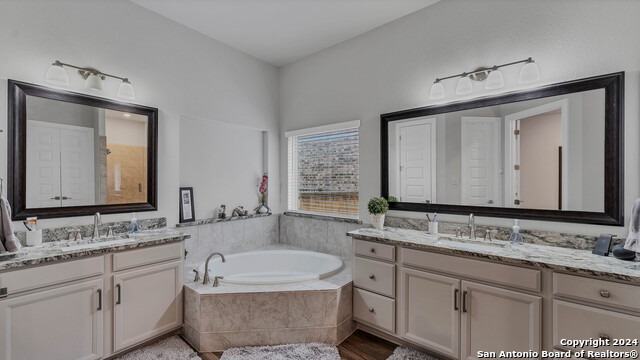 Listing photo id 2 for 222 Sigel Ave