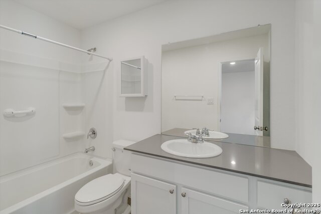 Image 17 of 24 For 10929 Presa Way