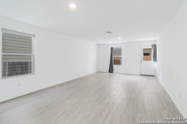 Image 6 of 24 For 10929 Presa Way