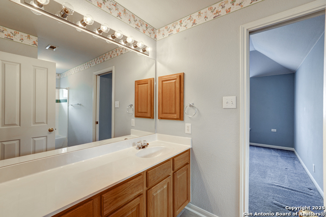 Image 37 of 41 For 1339 Barton Creek