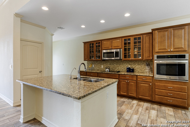 Listing photo id 14 for 2015 Rocky Ridge